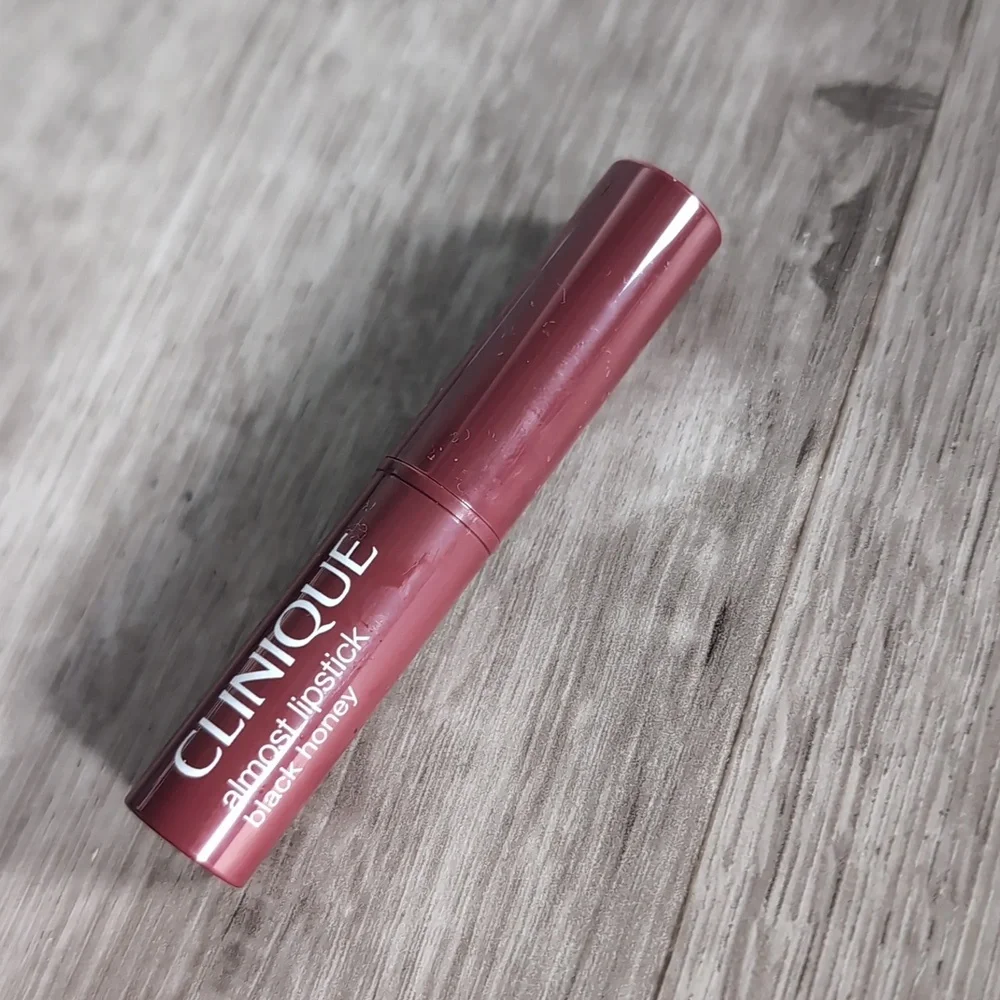 Clinique Makeup Set with Purple and Peach Cleansing Balms